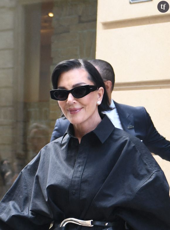 "Elles ont la jaunisse ?", "Elles ont 100 ans !" : Kris Jenner et Lauren Sanchez critiquées pour leurs chirurgies esthétiques “ratées” sur ces nouvelles photos buzz