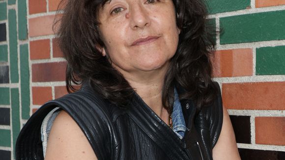 "Elle a pris cher", "Méconnaissable" : Romane Bohringer lumineuse sur le tapis rouge, victime d'un âgisme à vomir sur les réseaux