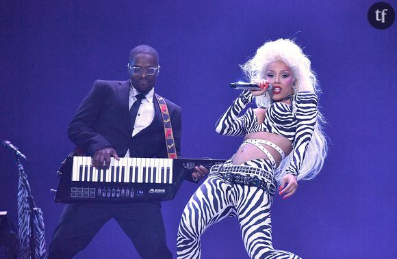 Doja Cat stupéfie ses fans avec ces toutes nouvelles images : des photos et vidéos en lingerie afin d'annoncer la sortie de son nouvel album et le lancement d'une tournée-événement.