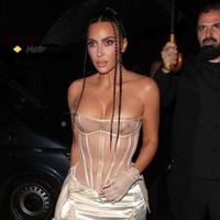 "Sex symbol" : Kim Kardashian s'assume en cuir à 45 ans et ça va faire rager les machos qui hurlent à la "culture du vide"