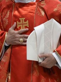 Succession du pape François : pourquoi les femmes ne sont pas papes ?