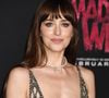 "Ca se voit qu'elle est célib" : Dakota Johnson taclée car "trop sexy" en robe décolletée, un sexisme scandaleux
Dakota Johnson et Pedro Pascal plus hot que jamais dans les nouvelles images de leur film sulfureux