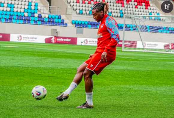 "Il mérite une seconde chance" : Condamné pour violences conjugales, ce footballeur intègre l'équipe de foot nationale, et ça scandalise