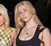 Clémentine Vaughn a posé aux côtés de sa mère et de Donatella Versace en septembre 2023.