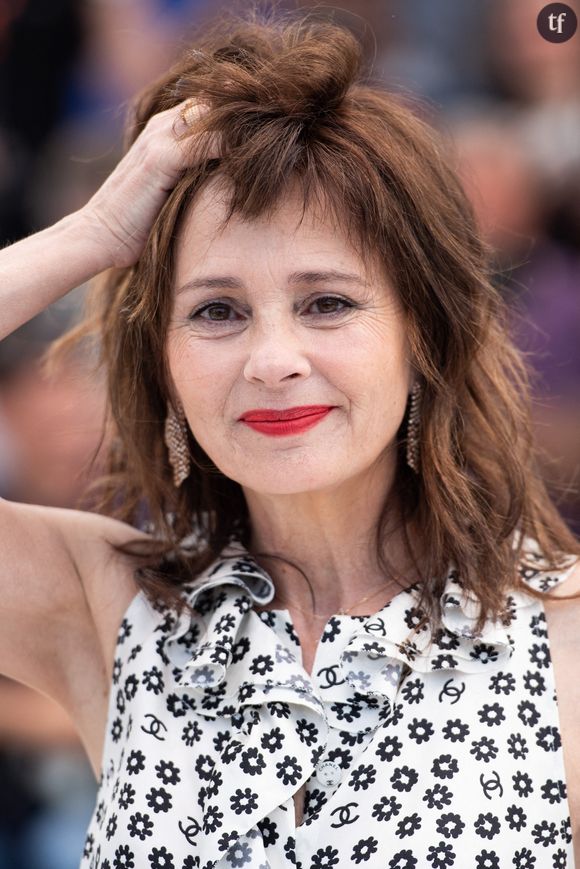 "On m'a fait taire" : Anouk Grinberg victime d'inceste, elle brise le silence