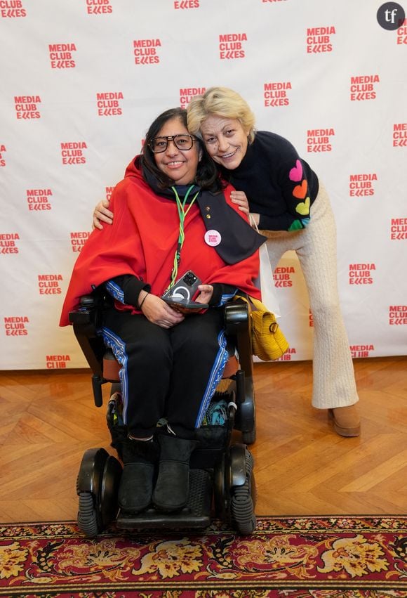 On l’écoute ? 

Lio témoigne de sa situation au beau milieu des années 2000, après sa prise de parole auprès de Thierry Ardisson, dans ce qui demeure alors l’un des programmes culturels les plus visionnés du PAF. Auprès d’Augustin Trapenard, sur les ondes de RTL, elle dénonce avec éloquence : “Après la séquence chez Ardisson, je n’avais plus rien : plus de contrat, plus de tournée, plus d’agent… Des gens m’ont barré la route. Je craignais que d’autres artistes féminines en pâtissent après moi. Je n’ai rien dit à l’époque“. Edifiant.