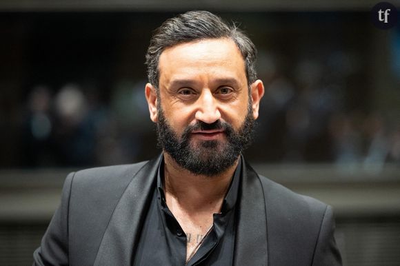 L'influence de Cyril Hanouna est immense. Environ 2 millions de téléspectateurs suivent chaque soir l'émission qu'il anime sur C8, et plus de 7 millions de personnes le suivent sur les réseaux sociaux. Pas étonnant donc, que lorsqu'il s'en prend à quelqu'un, celui-ci soit victime de cyber-harcèlement.