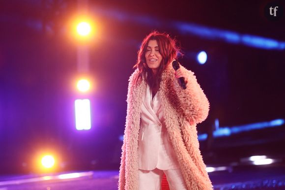 Sur les réseaux sociaux, une archive de l'émission de 2001 a refait surface et divisé les internautes.