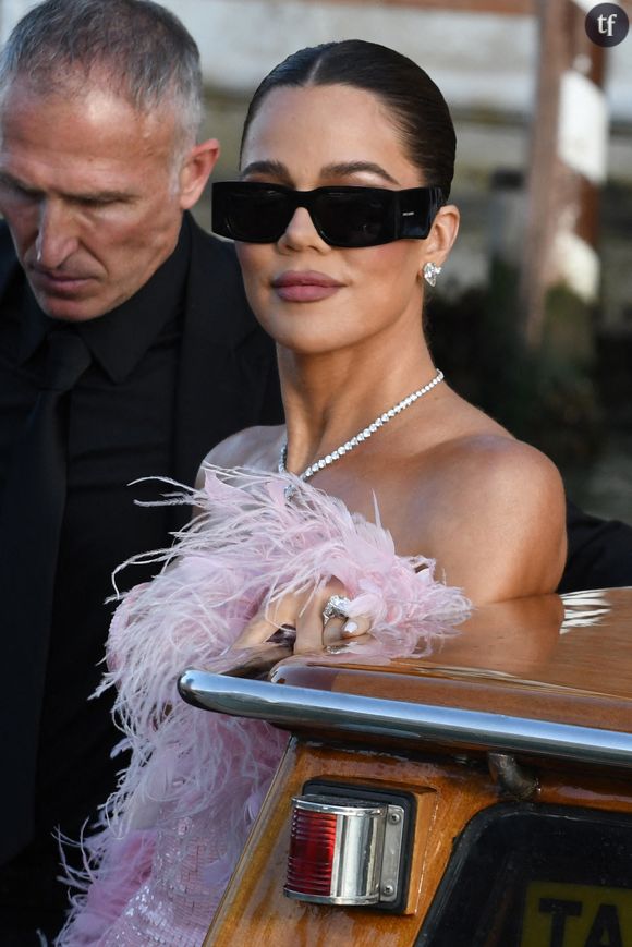 Entre deux selfies, la soeur Kardashian a ainsi expliqué, dans une déclaration relayée par TMZ, refuser désormais "tout recours à Photoshop". Outil de modification des images qu'elle employait volontiers pour ses photos, intimes et médiatiques.