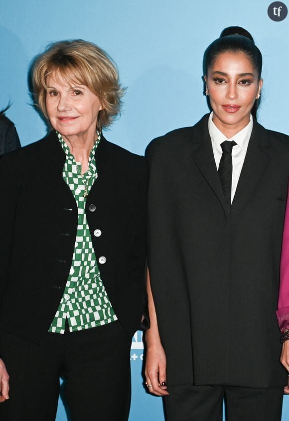 Et la comédienne de s'exclamer, alors le célèbre animateur et journaliste lui propose de développer son point de vue à ce sujet : "C'est vrai que c'est un film qui peut scandaliser par rapport à certaines choses. On peut parler de la scène où Brigitte Fossey montre son sein et est, dans la réalité, enceinte, alors qu'elle tourne le film". Cette séquence avec Brigitte Fossey est une agression sexuelle : les protagonistes incarnés par Patrick Dewaere et Gérard Depardieu s'en prennent à la poitrine du personnage de Brigitte Fossey, dans une cabine de train.