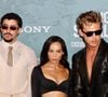 Austin Butler et  Zoe Kravitz font le show en toute décontraction. Alors que les deux comédiens défendent le film où ils font office de couple emblématique, le dernier long-métrage en date de Darren Aronofsky, le spectacle se trouve autant sur l'écran qu'en dehors. Auprès des journalistes, les superstars redoublent d'implication. Sourires entendus, clins d'oeil, déclarations d'amour - amicales... jusqu'à maintenant - et autres confessions lunaires constituent leurs conviviaux échanges au micro. Généreux, sexy, et étonnants. Telle cette sortie de Zoe Kravitz, indiscrète et... Sulfureuse.