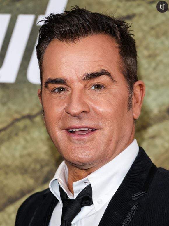 Enfin, ils craignent surtout les meufs trop âgées, apparemment. Car la parentalité à 80 ans, cela n'effraie guère certains de cette team. Bon, au moins, Justin Theroux a la lucidité de devenir daron relativement jeunot. Un mec déconstruit ce Justin, on a tout faux. Le patriarcat est bien maintenu par tous ces quinquas et plus qui considèrent que sortir avec des meufs de leur âge est le summum du has been. Encore heureux, Keanu Reeves est là pour bousculer les lignes.