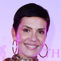 "Sublime", "Beauté naturelle" Cristina Cordula en bikini à 61 ans sidère les internautes