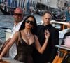 “On dirait une prostituée” : Kim Kardashian en soutien-gorge et porte-jarretelles au mariage de Jeff Bezos, elle se fait rhabiller par les trolls