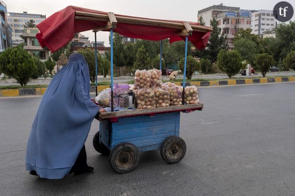 Trois ans après le retour au pouvoir des Talibans à Kaboul, ONG et défenseurs des droits humains s'inquiètent toujours plus du pays le plus répressif au monde à l'égard des femmes.