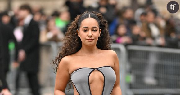 Récemment, c’est la re-création d’une photo culte de Marc Jacobs datant de 2007 qui a créé la controverse car elle apparaît une cigarette à la main. Quelques semaines plus tôt, c’était son apparition au festival de Cannes avec des tenues jugées tantôt trop déshabillées et d’autres trop habillées qui ont réveillé les haters.