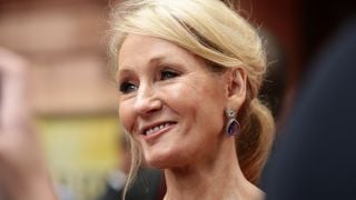 Harry Potter : malgré les accusations de transphobie, JK Rowling est vraiment impliquée dans la série de HBO