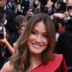 “Incroyable”, “c’est un bijou”, “quelle robe !” : Carla Bruni ultra glamour à Cannes, les internautes sont sous le charme