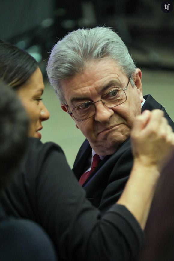 Jean-Luc Mélenchon apparaît également dans le dossier. Mais seulement car son nom est cité par d'autres.