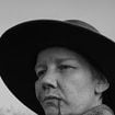 Se travestir pour survivre : sacrée à la Berlinale, Sandra Hüller éblouit dans une fresque historique vertigineuse.
