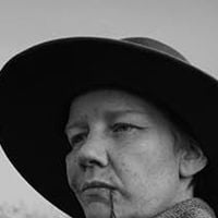 Se travestir pour survivre : sacrée à la Berlinale, Sandra Hüller éblouit dans une fresque historique vertigineuse.