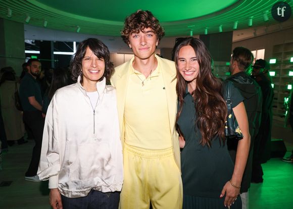 "Comme elle peut sortir avec lui ?" : la petite amie de la star de L'Été où je suis devenue jolie fait face à la haine sur les réseaux sociaux