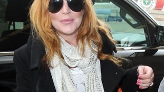 "Le coup de vieux", "Quel choc" : Lindsay Lohan réunit le casting de son film le plus culte 30 ans après sur le tapis rouge, "le summer movie absolu"