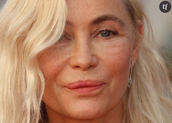 Pas un jour ne se passe sans qu'Emmanuelle Béart soit victime d'un insidieux botox shaming : ce sexisme qui vise les femmes ayant eu recours à la chirurgie esthétique, ou suspectées de l'avoir pratiquée. Et la star est aussi critiquée par les femmes...
