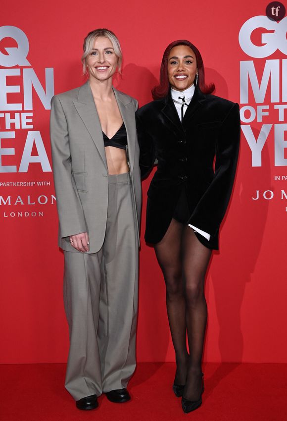 La question bien que vraisemblablement cocasse - elle est en vérité triste - mérite d'être posée. A moins qu'il s'agisse tout simplement d'un exacerbé puritanisme outre Manche.... L'égérie "slips" des années 90 et 2000 et moitié de Victoria Beckham était largement moqué - et l'est toujours - pour ses campagnes textiles hyper médiatisées, considérées comme la preuve de ses failles et absences sportives sur le terrain - le dernier numéro du magazine So Foot revient très longuement sur ces controverses.