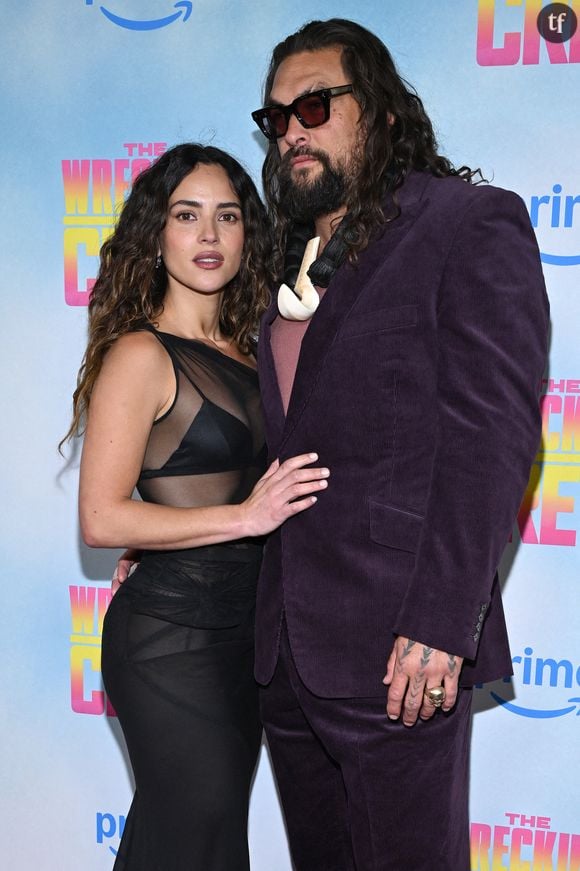 La robe s’est en effet retrouvée au coeur des débats quand le Festival de Cannes a voulu l’interdire en 2025.