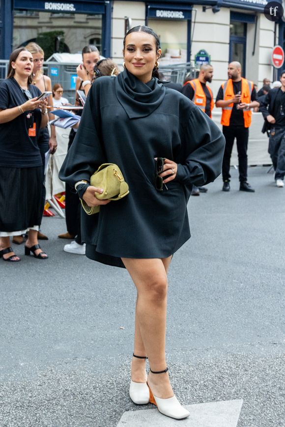Pour le show Ami, qui a eu lieu le 25 juin, Camélia Jordana a osé un look audacieux.