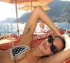 Dua Lipa, divine en bikini
Dua Lipa est incontestablement la reine des photos de vacances. Ses derniers posts Instagram le prouvent : bikini motif polka dot, à strass ou encore léopard... La chanteuse n'oublie pas son statut d'icône mode, même à la plage. Sur ses dernières photos en Espagne, Dua Lipa affiche sa silhouette de rêve dans un maillot de bain léopard qui dévoile ses abdos ultra sculptés, et ses fans sont sans voix : "La personne la plus sexy du monde", "Notre sirène", "La reine des reines", "Girl, peux-tu m'envoyer ta routine pour les abdos ? Merci", "J'ai besoin de connaître ton programme d'entraînement", commentent-ils.
