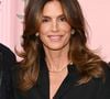 Adieu au maquillage !  L'ode de la légendaire mannequin Cindy Crawford au "no makeup" - un clin d'oeil à Pamela Anderson ? - en fait bondir certains sur la Toile.