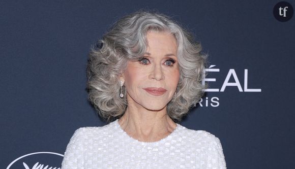 À 87 ans, Jane Fonda a illuminé la Croisette. Aux côtés de Charlotte Cardin, Simone Asheley, Alia Bhatt ou encore Gillian Anderson, l’actrice américaine a participé à la cérémonie Lights On Women Award de L'Oréal Paris. Viola Davis, jurée du prix, a récompensé la jeune réalisatrice sud-coréenne HEO Ga-Young  pour son court métrage "First Summer". Voilà cinq éditions que L'Oréal organise cette compétition, afin de donner un coup de projecteur sur les travaux des jeunes réalisatrices de courts-métrages, encore trop ignorées par l'industrie cinématographique.