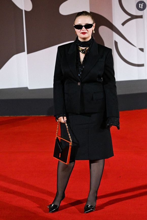 Sara Forestier a raconté avoir perdu le sommeil et avoir eu “des envies de suicide”. Les femmes abîmées on s'amuse à dire qu'elles sont folles", a-t-elle souligné. Difficile de lui donner tort quand on constate les insultes dont fait l'objet, par exemple, Adèle Haenel.