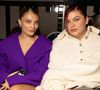 Louane a reçu de nombreux éloges de la part de ses fans : "Quelle classe", "Tu es sublime", "Magnifique", "Beauté fatale". Malgré tout, quelques personnes lui reprochent de montrer son ventre. "En plus, elle est maman, elle a une petite fille... La génération d'aujourd'hui je te jure", s'indigne un internaute. À en croire les remarques, quand on est mère, on ne peut pas s’habiller comme on veut, il y a un dresscode à respecter.