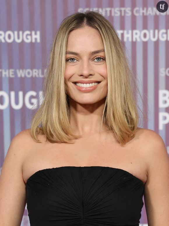 La catcheuse est aussi le sosie de Margot Robbie.