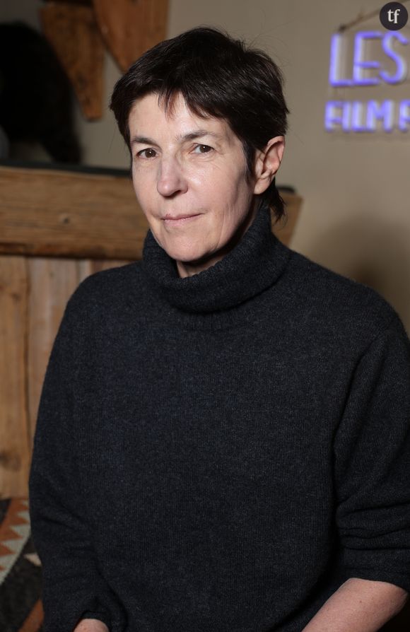 Echange au sein duquel l'autrice, membre de l'Académie Goncourt qui rend compte des difficultés éprouvées à libérer la parole dans son poignant documentaire Une famille, ajoute : "Si j'ai raconté l'inceste 20 ans avant #MeToo, je n'ai pas permis l'éclosion de cette parole, c'est #MeToo lui même qui a permis ça. Est-ce que j'avais tout dit ? Non, j'avais écrit. Je voulais juste que ces sujets là rentrent dans la littérature"