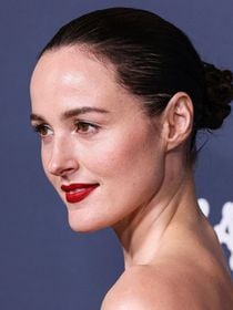 Cette immense actrice pose en culotte : pourquoi les stars du cinéma doivent-elles forcément devenir des sex symbol ultra glamour ?