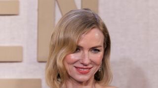 "J'étais mortifiée" : Naomi Watts parle de ses relations sexuelles compliquées en tant que ménopausée précoce