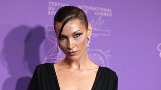 "Elle n'a que la peau sur les os" : Bella Hadid trop maigre ? La mannequin victime de skinny shaming