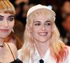 "Sa beauté est stupéfiante", "Elle a 60 ans ou 30 ?" : cette légendaire actrice rend fous les internautes à Cannes