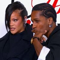 “Affreuse”, “Elle est enceinte ?” : Rihanna se fait clasher pour son look et reçoit des critiques grossophobes