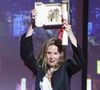 En France, assoces et initiatives renversent cette injustice.  Comme le prix Alice Guy, une cérémonie qui met à l’honneur les réalisatrices françaises snobées par les Césars.