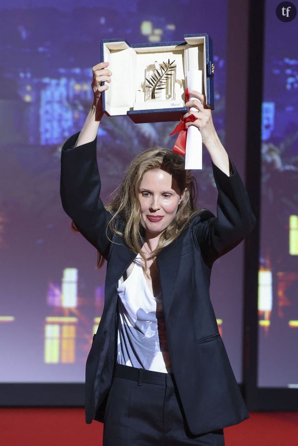 En France, assoces et initiatives renversent cette injustice.  Comme le prix Alice Guy, une cérémonie qui met à l’honneur les réalisatrices françaises snobées par les Césars.