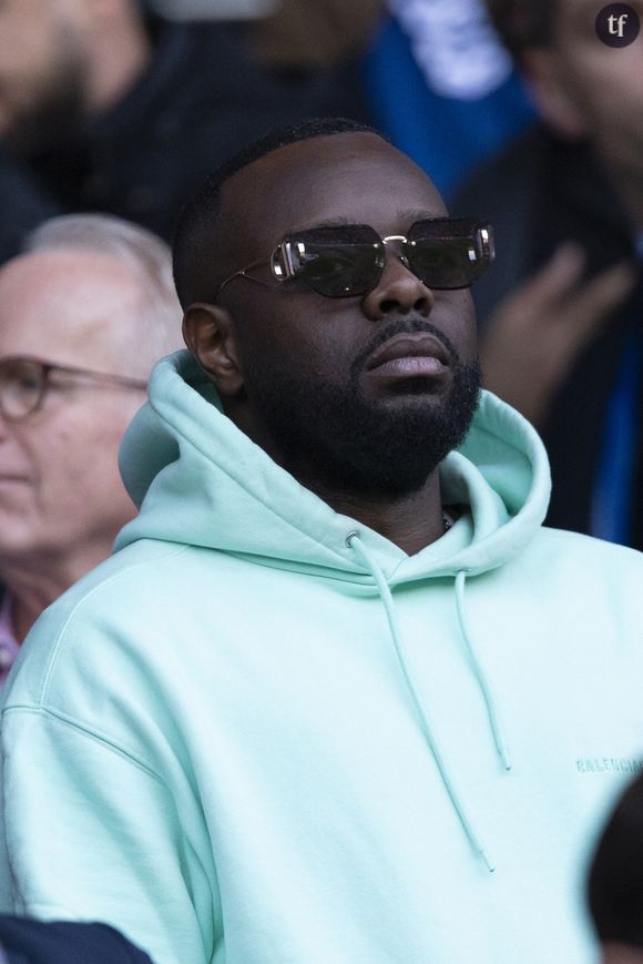 "Tu m'appartiens, je ne te laisserai jamais t'en aller". Gims coche-t-il les cases de la masculinité toxique ? Sa réponse à cette demande de divorce de son épouse est un sérieux red flag.