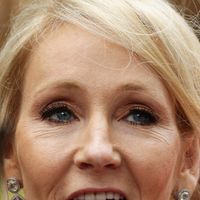 "La transphobe !" : JK Rowling dépossédée de Harry Potter, le sorcier appartient il aux fans ? Radio France se questionne