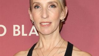 "C'est sa mère", "Ca me choque", "C'est une groomeuse" : 23 ans les séparent, le couple le plus sulfureux d'Hollywood scandalise encore