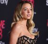 Sydney Sweeney a mille projets dans sa besace et parmi eux, ce film très prometteur où le sex symbol côtoie une autre superstar. Et ses looks de détonner auprès des fans, qui ont l'habitude désormais de ses métamorphoses... Ce projet, c'est Americana, où la star en côtoie une autre : la chanteuse Hasley.