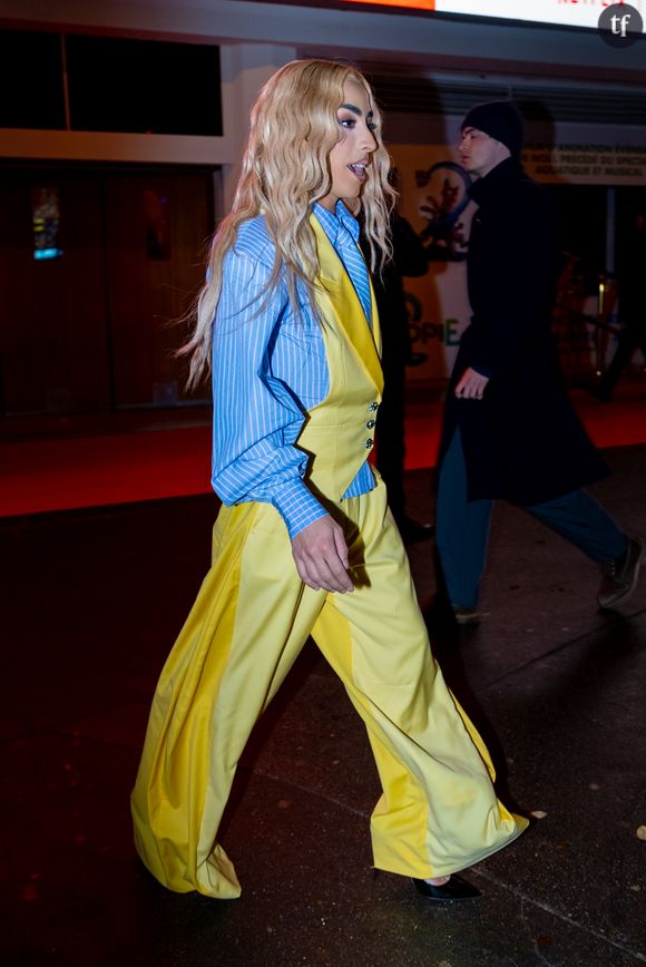 En France, les discours engagés ont du mal à percer, et celui qui fut l’un des rois de l’Eurovision participe à une évolution des mentalités qui ne demande qu’à éclore. De quoi rhabiller pour l’hiver ceux qui pensent que “c’était vraiment mieux avant”.